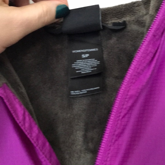Pink North Face jacket - Picture 2 of 8
